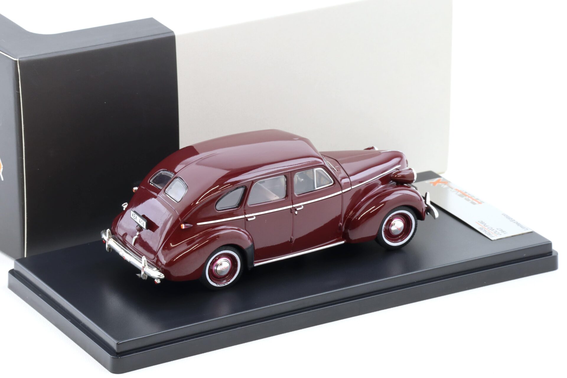 1:43 PremiumX Volvo PV60 Maroon red 1947