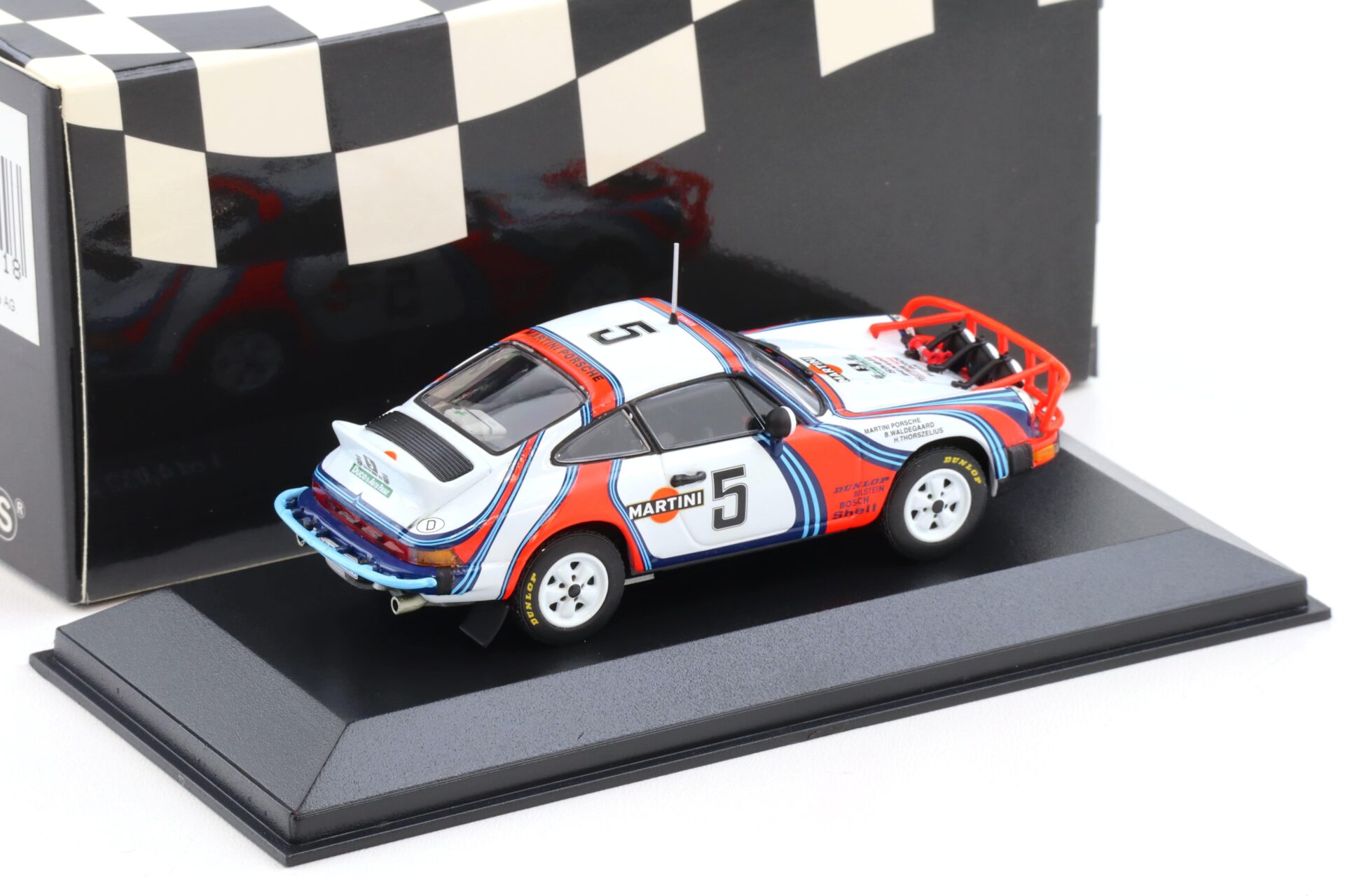 1:43 Minichamps Porsche 911 SC Rallye East African Safari 1978 Waldegaard #5 Martini