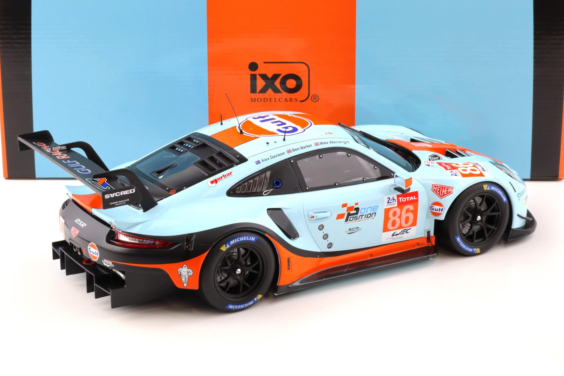 1:12 IXO Porsche 911 (991) RSR #86 Le Mans 24h 2018 Gulf Racing