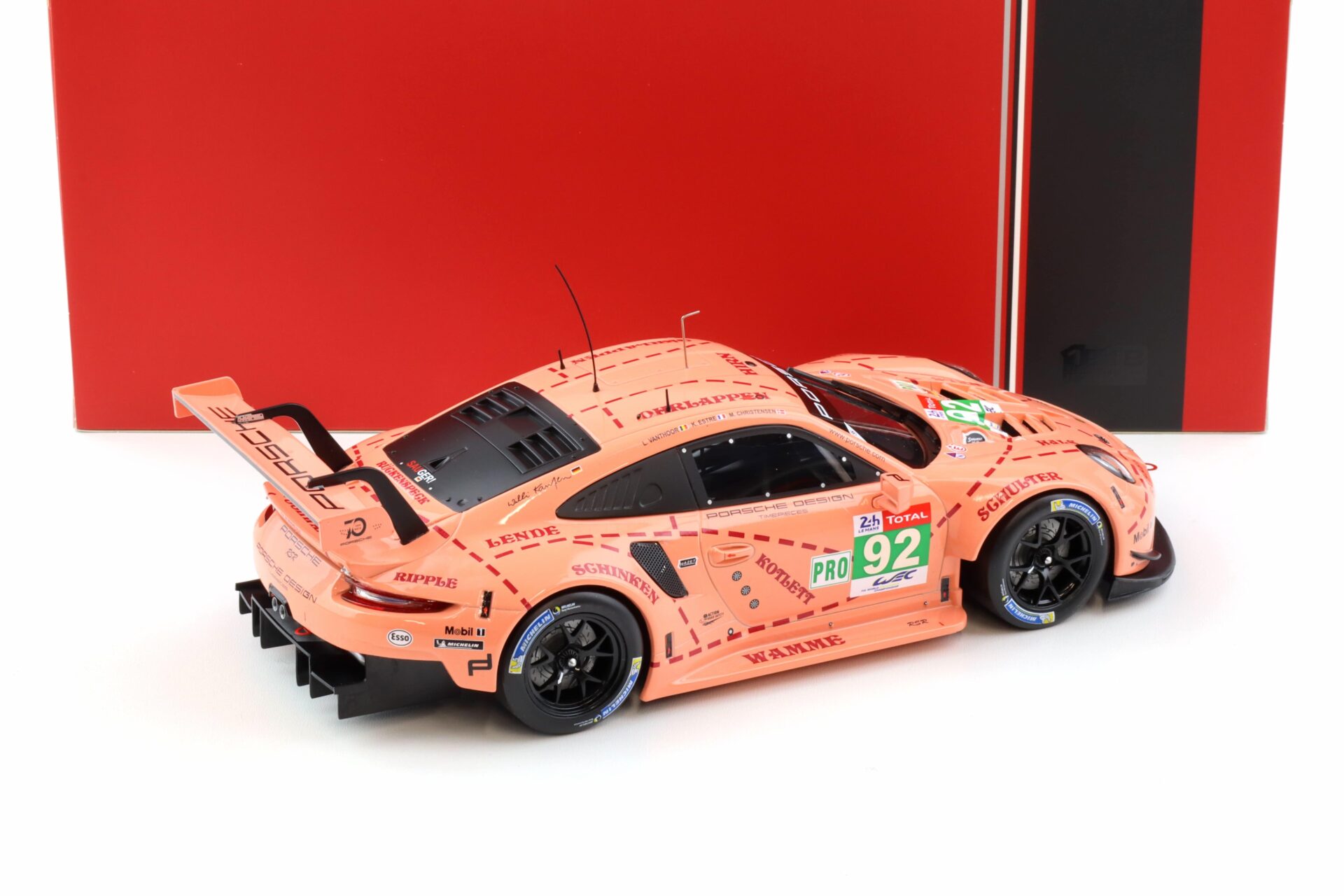 1:18 IXO Porsche 911 991 RSR #92 Winner LMGTE 24h Le Mans 2018 Pink Pig #92