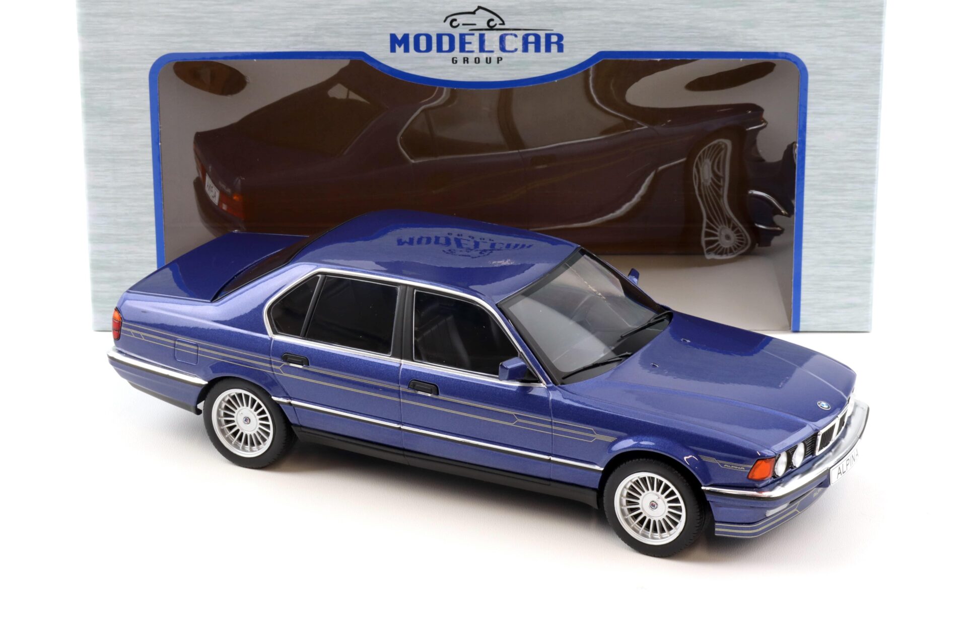 1:18 MCG BMW E32 Alpina B11 3.5 Limousine metallic blue 1992