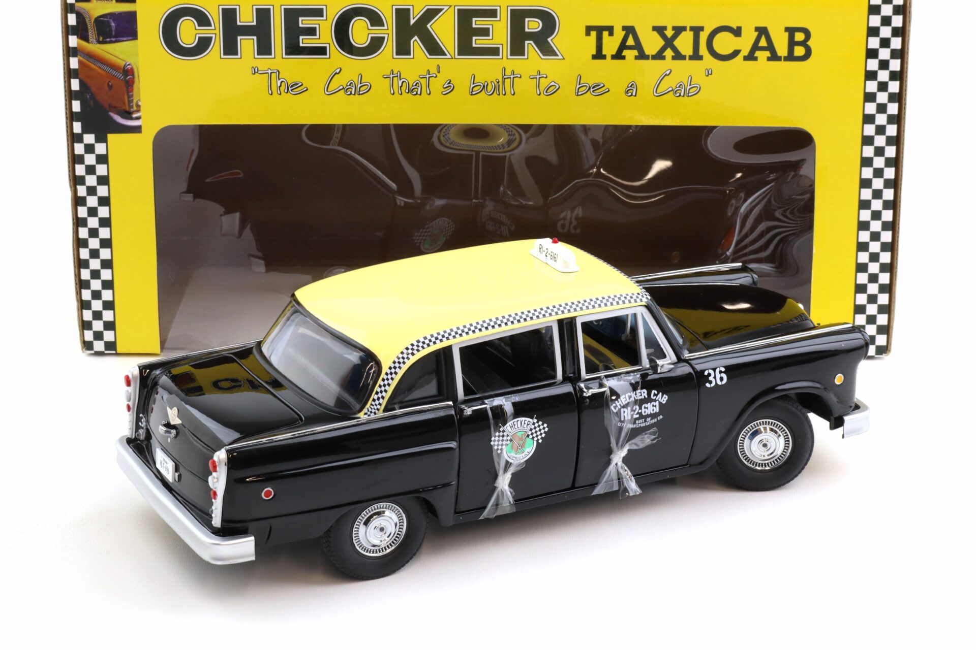 1:18 Sun Star 1963 Dallas Checker A11 Cab Taxi Special black/ beige