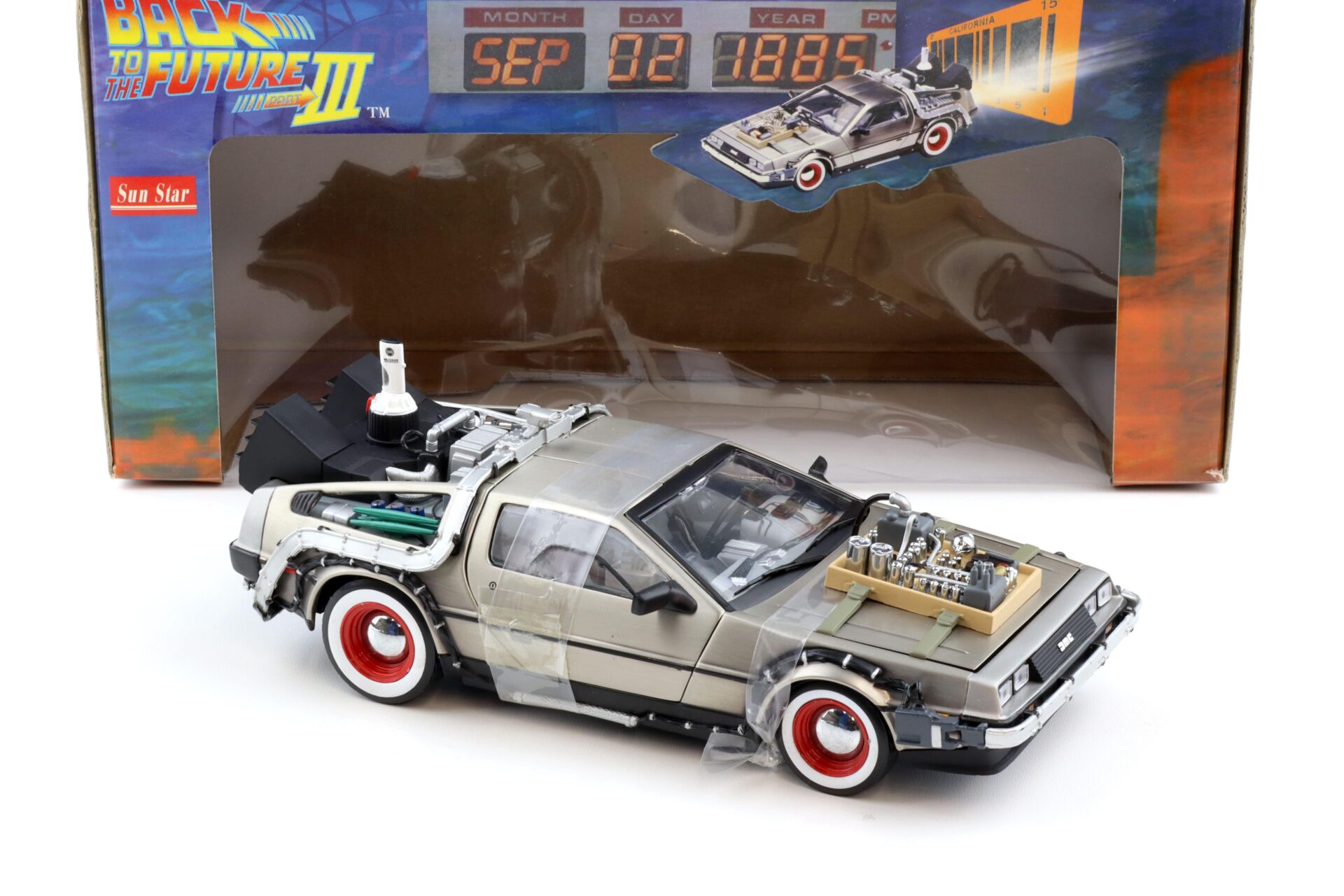 1:18 Sun Star Delorean DMC-12 Time Machine Back to the Future III