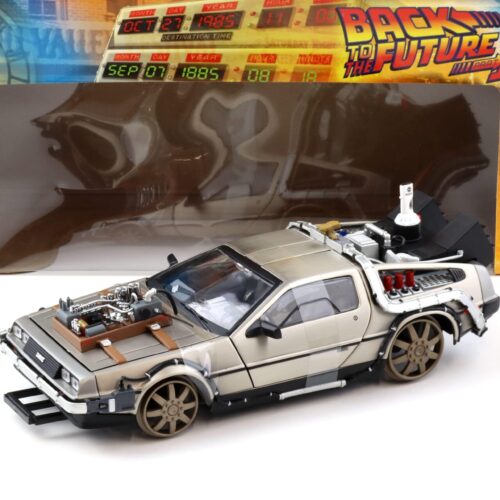 1:18 Sun Star Delorean DMC-12 Time Machine Back to the Future III Rail Version