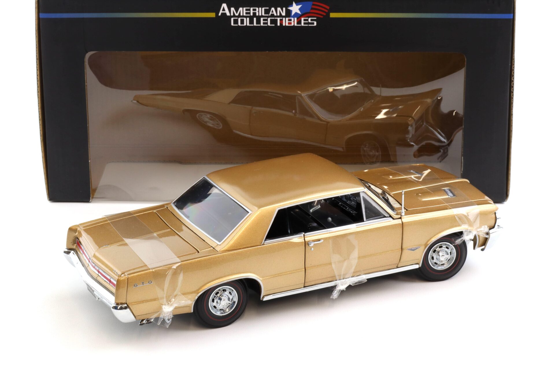 1:18 Sun Star 1964 Pontiac GTO Coupe saddle bronze