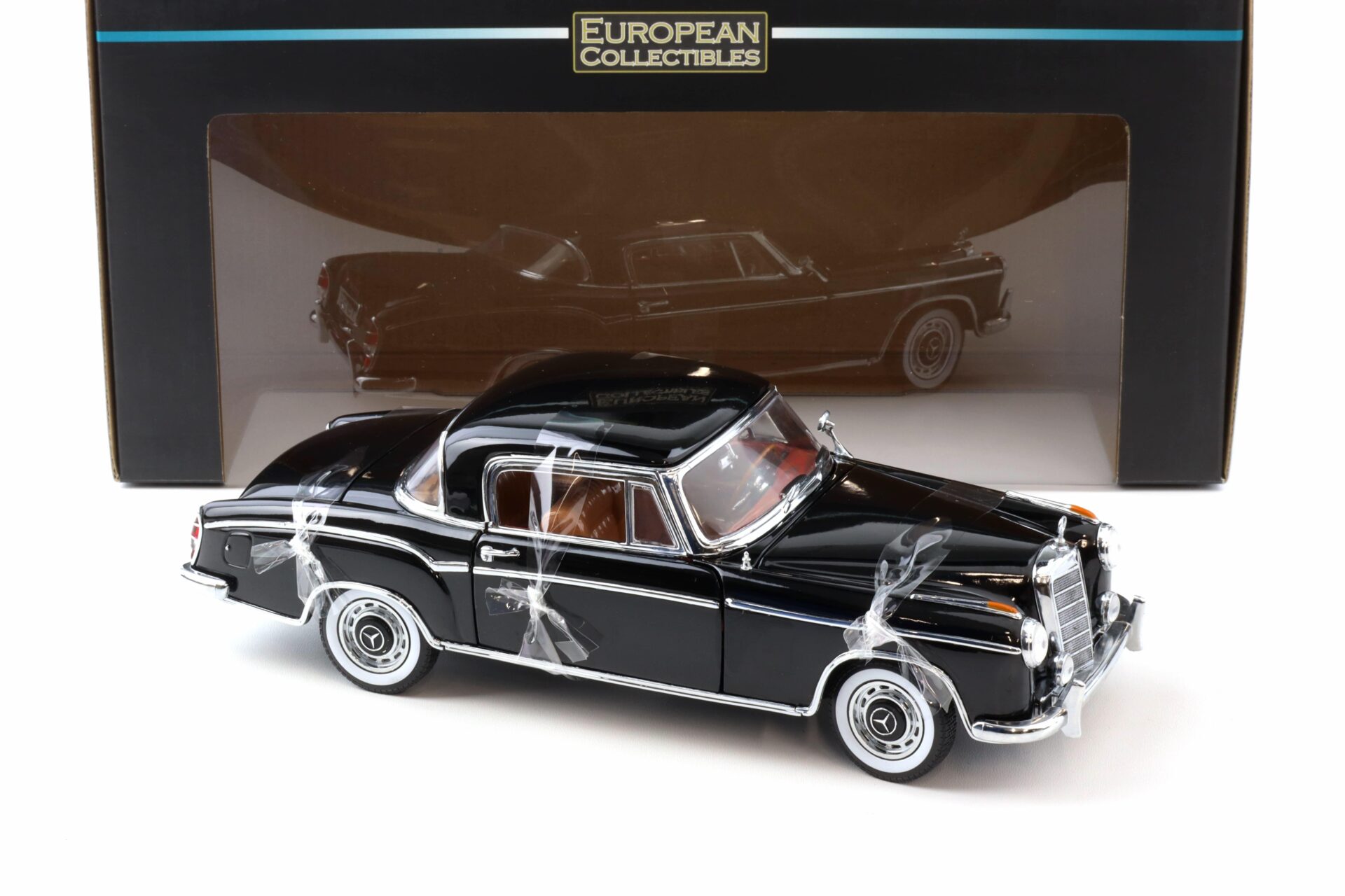 1:18 Sun Star Mercedes 220 SE Coupe black 1958
