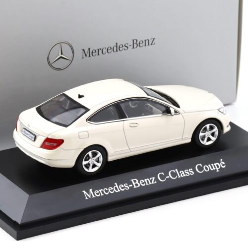 1:43 Norev Mercedes C-Klasse Coupe W204 Diamond white 2011 DEALER VERSION