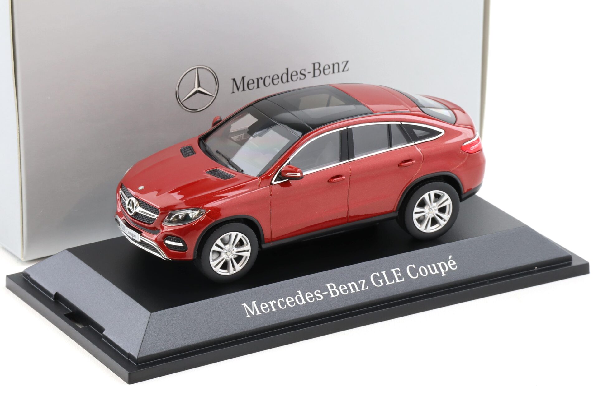 1:43 Norev Mercedes GLE Coupe C292 designo hyacinth red DEALER VERSION