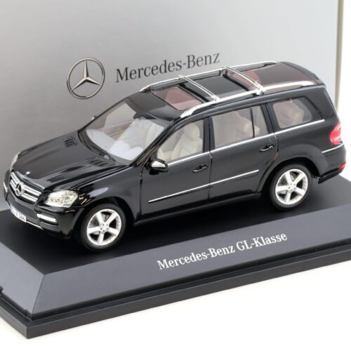 1:43 Minichamps Mercedes GL-Klasse X164 Facelift 2009 black DEALER VERSION