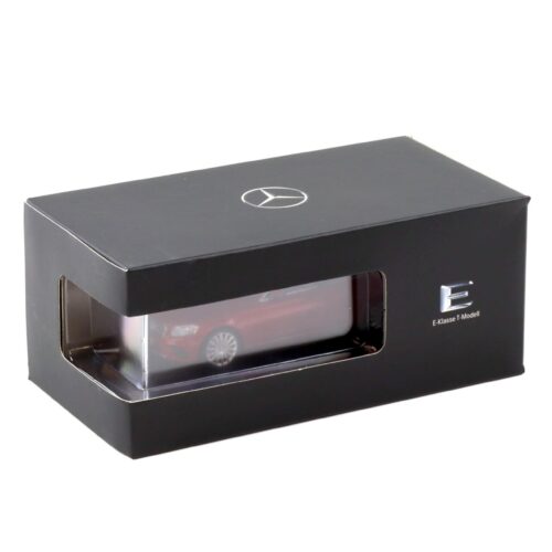 1:43 Kyosho Mercedes E-Klasse T-Modell S216 designo hyacinth red DEALER VERSION