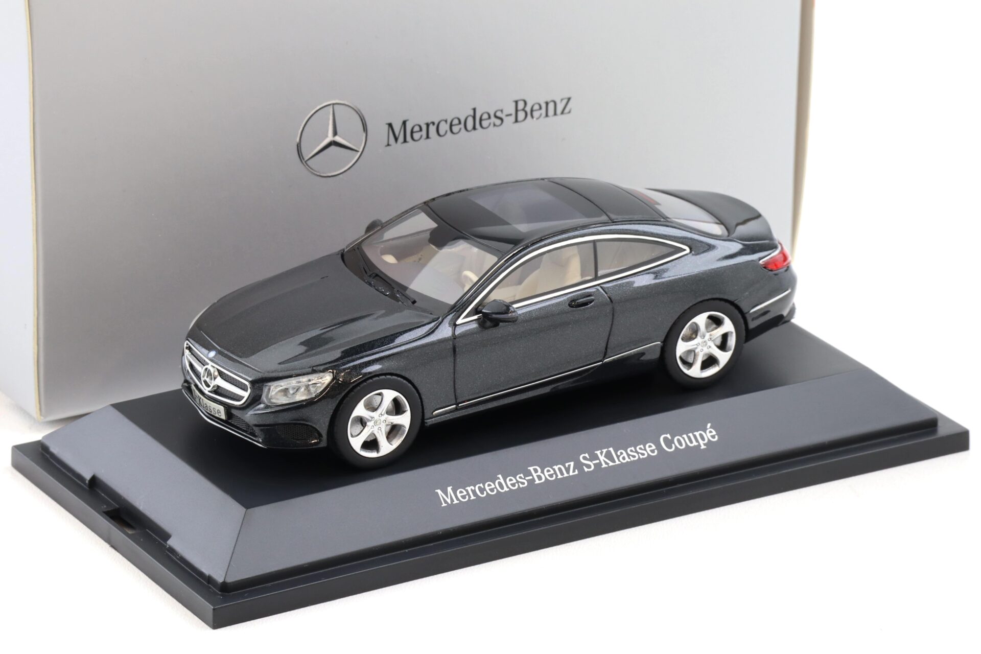 1:43 Kyosho Mercedes S-Klasse Coupe 2015 magnetite black DEALER VERSION