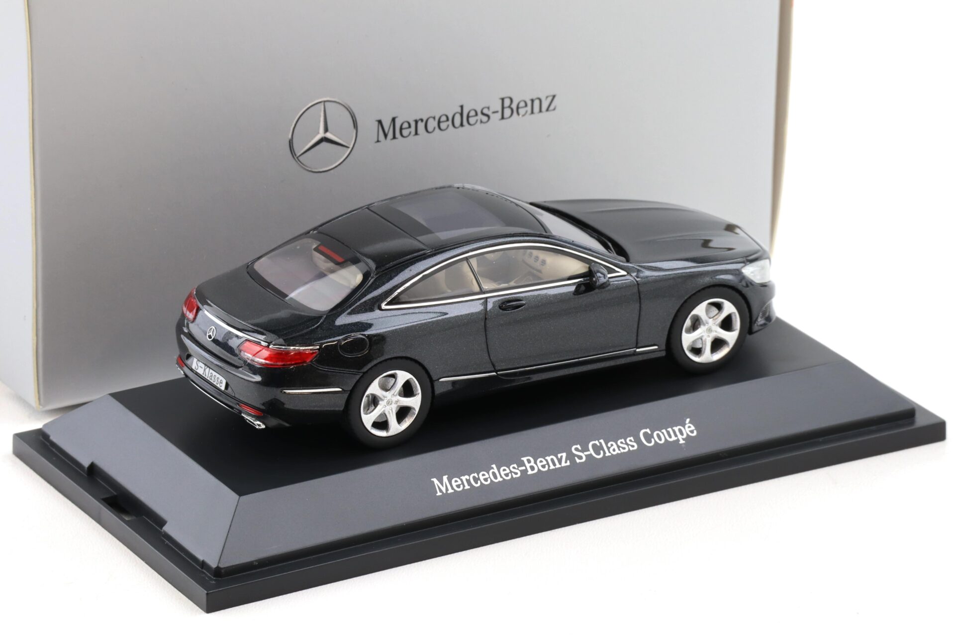1:43 Kyosho Mercedes S-Klasse Coupe 2015 magnetite black DEALER VERSION