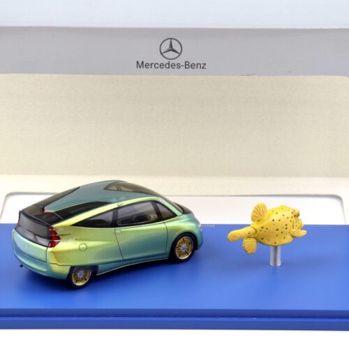 1:43 Spark Mercedes Bionic Car with Fish Set 2007 Classic Collection