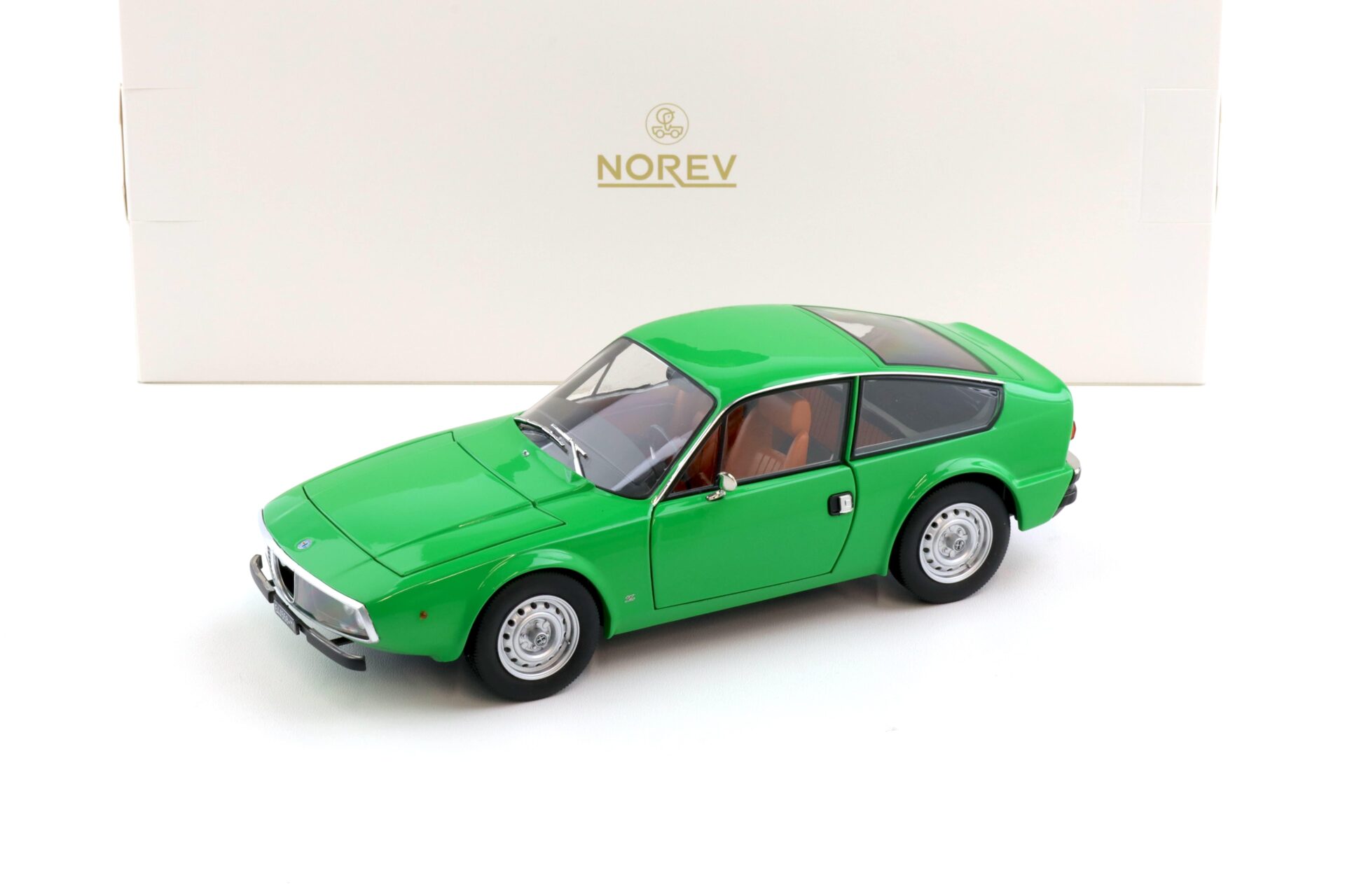 1:18 Norev Alfa Romeo Junior Zagato 1969 verde green - Limited 1000 pcs.