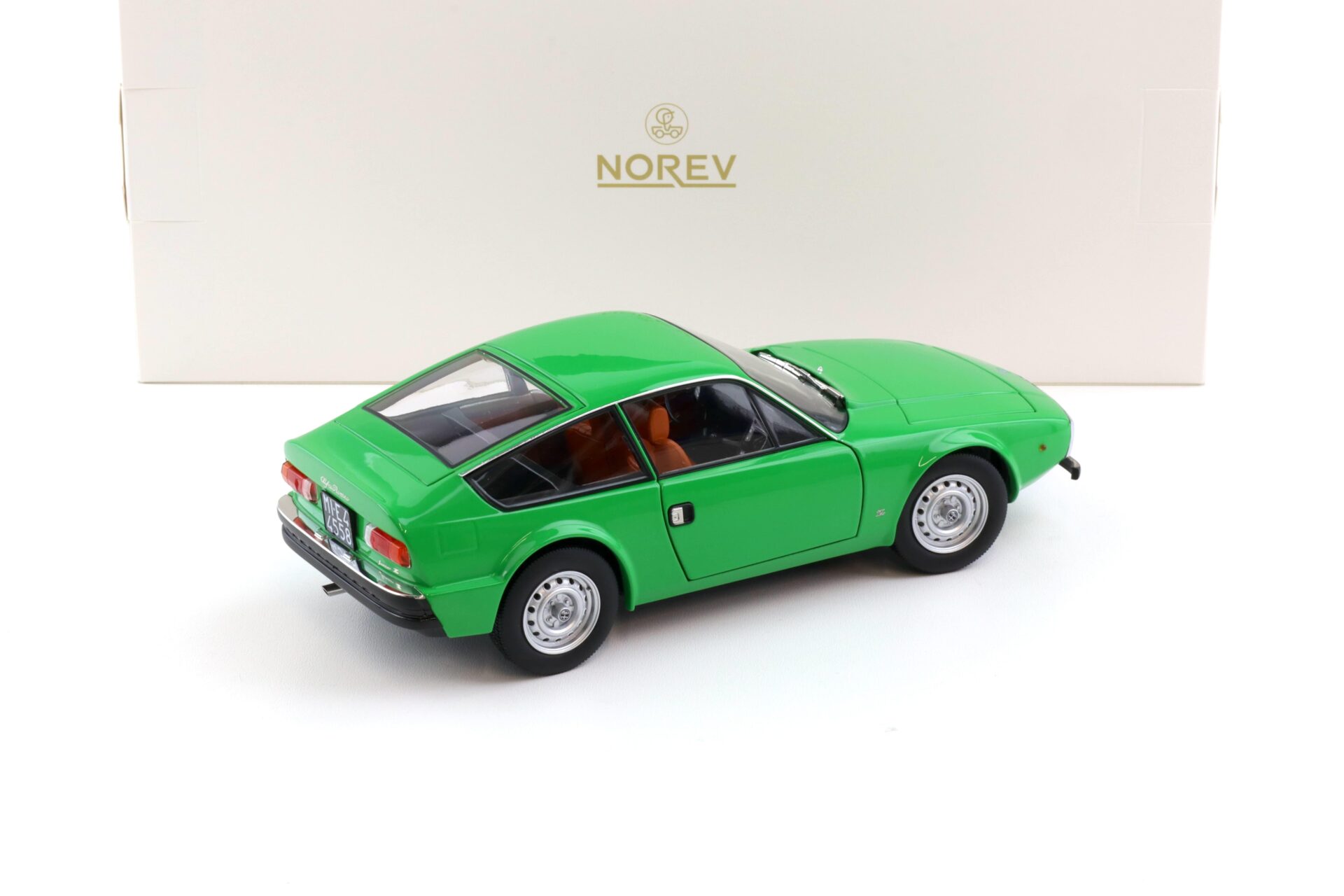 1:18 Norev Alfa Romeo Junior Zagato 1969 verde green - Limited 1000 pcs.