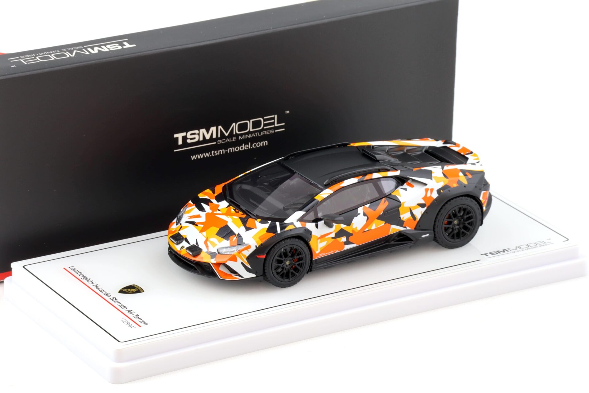 1:43 TSM Model Lamborghini Huarcan Sterrato All-Terrain Terra black/ orange
