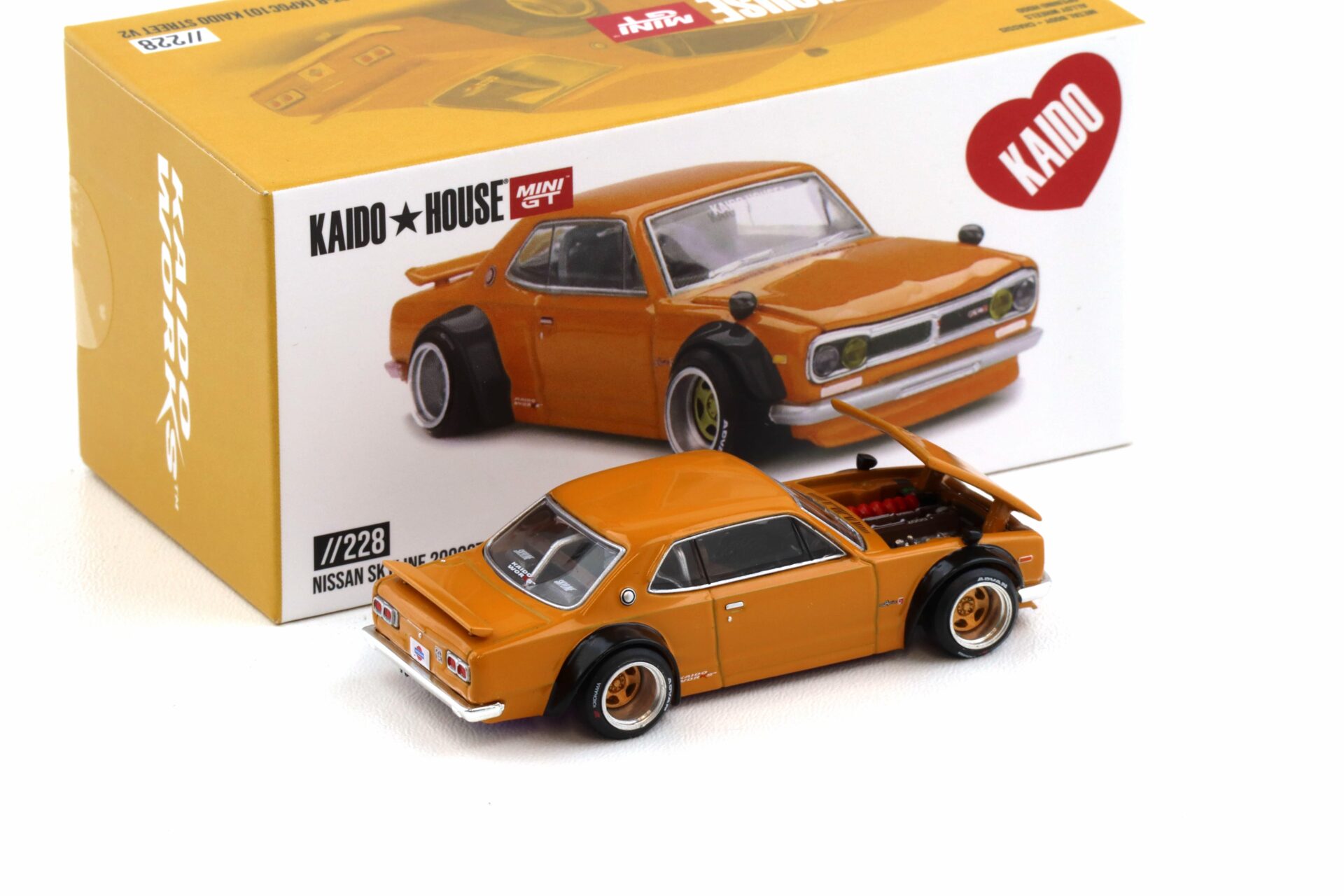 1:64 TSM Mini GT Kaido House Nissan Skyline 2000 GT-R KPGC10 Kaido Street V2 orange