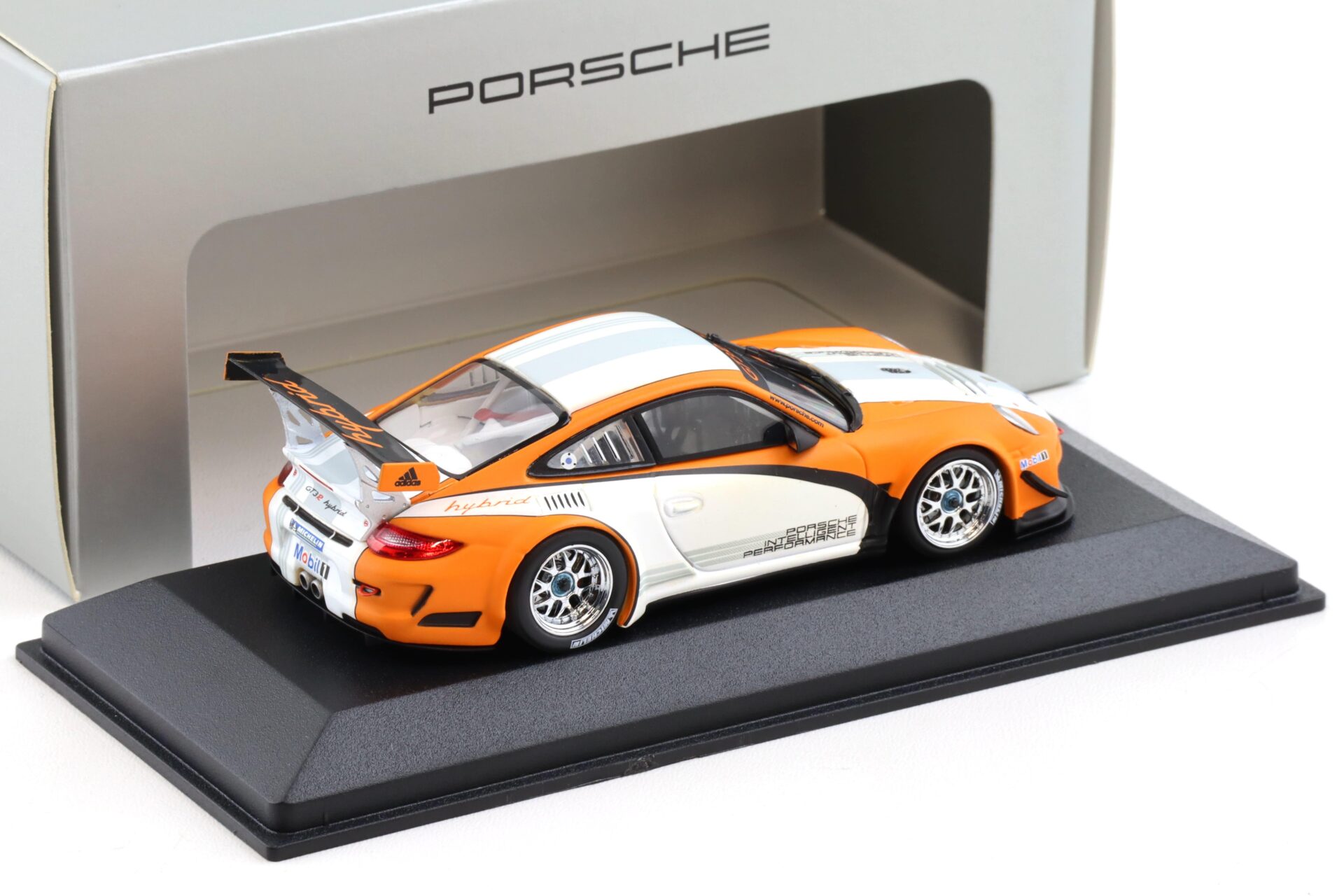 1:43 Minichamps Porsche 911 997 GT3 R Hybrid Presentation 2010 WAP DEALER