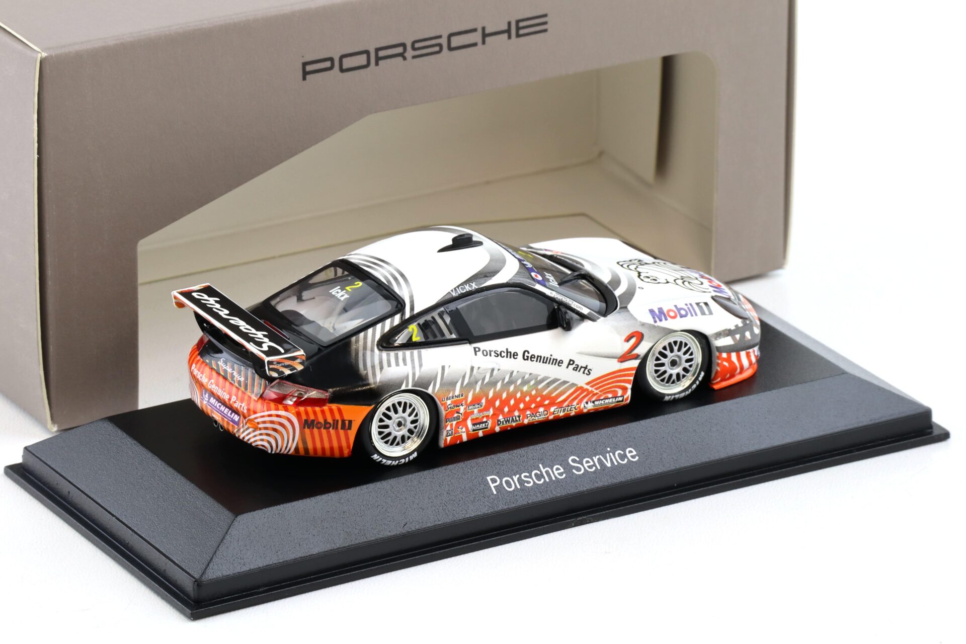 1:43 Minichamps Porsche 911 996 GT3 Cup Michelin Supercup Spa 2004 V.Ichk #2 WAP DEALER