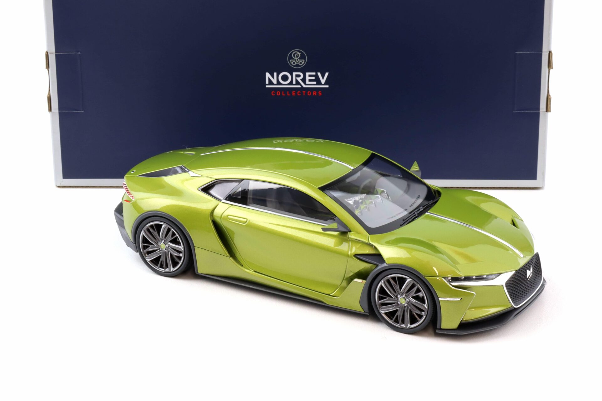 1:18 Norev Citroen DS E-Tense Salon de Geneve green metallic 2016