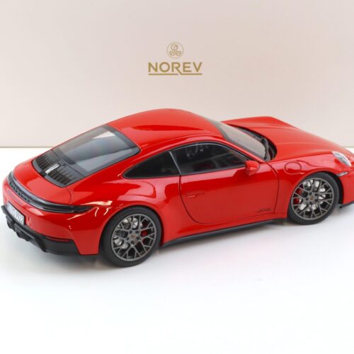 1:18 Norev Porsche 911 992.2 Carrera 4 GTS Coupe 2024 Guards red