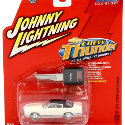 1:64 Johnny Lightning 1970 Chevy Monte Carlo White Chevy Thunder