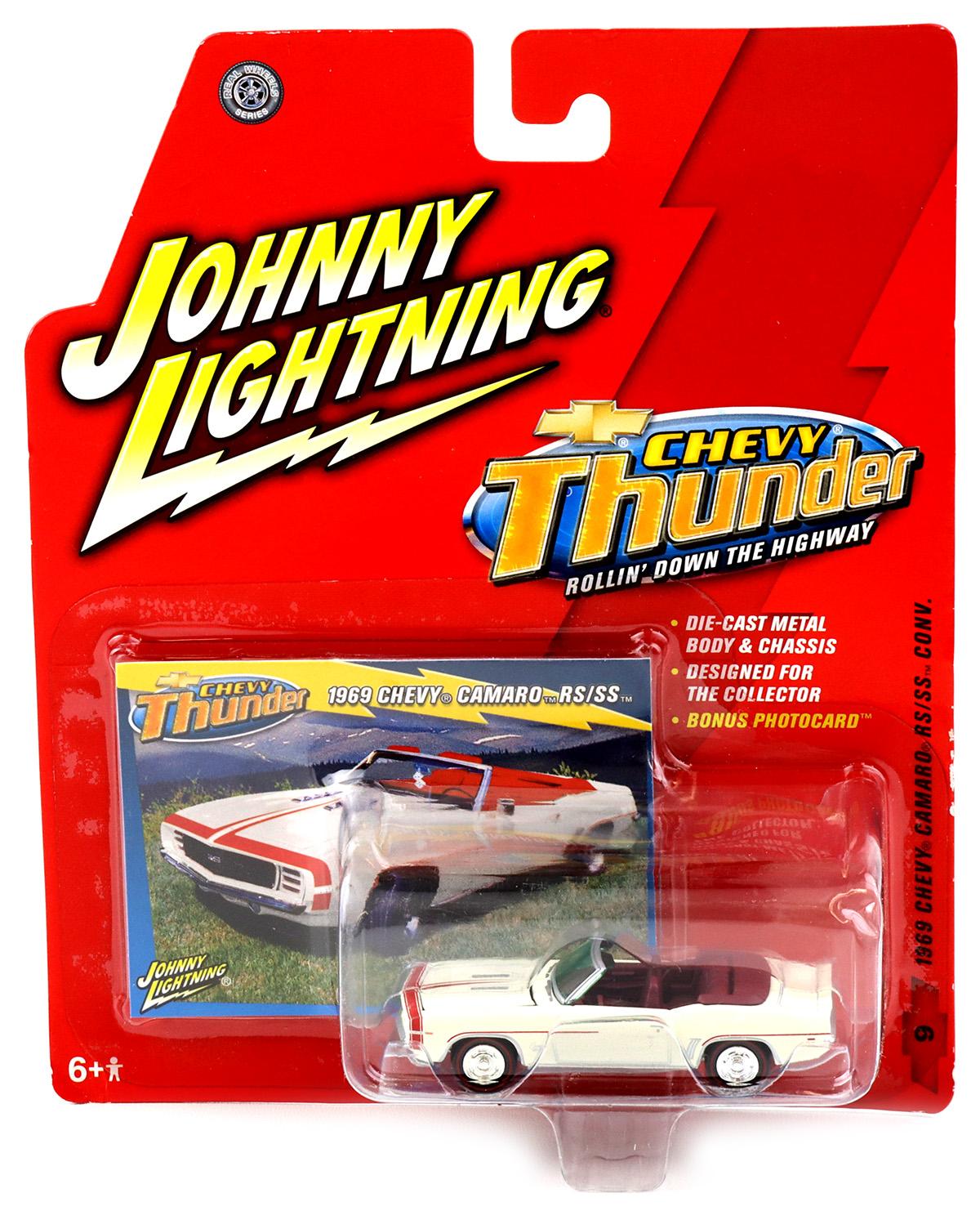 1:64 Johnny Lightning 1969 Chevy Camaro RS/SS Convertible white Chevy Thunder