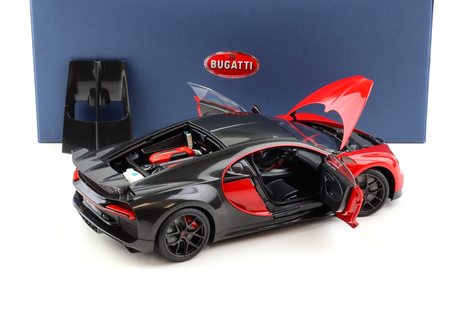 1:18 AUTOart Bugatti Chiron Sport 2019 Italian red/ Carbon