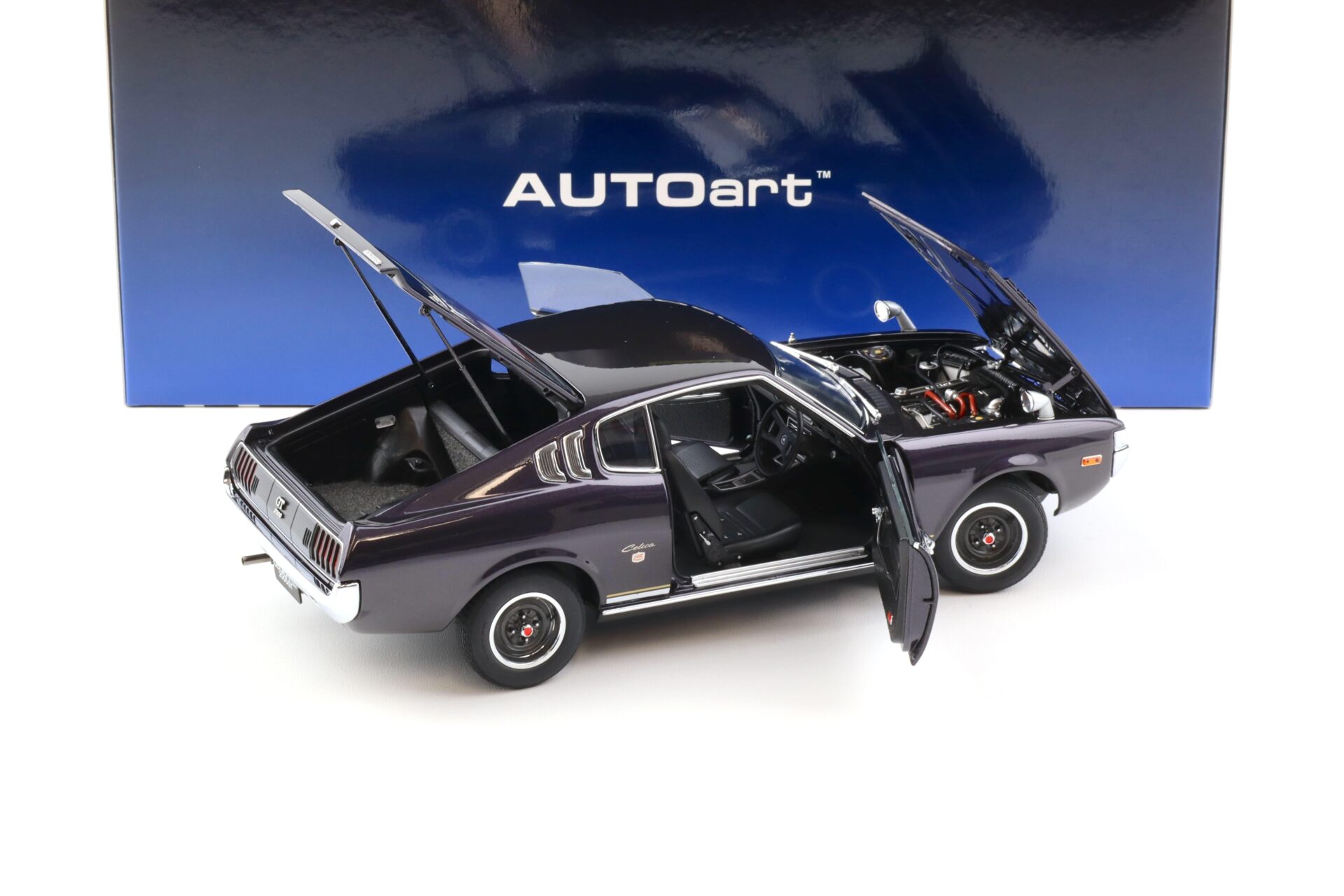 1:18 AUTOart Toyota Celica Liftback 2000 GT (RA25) 1973 dark purple metallic