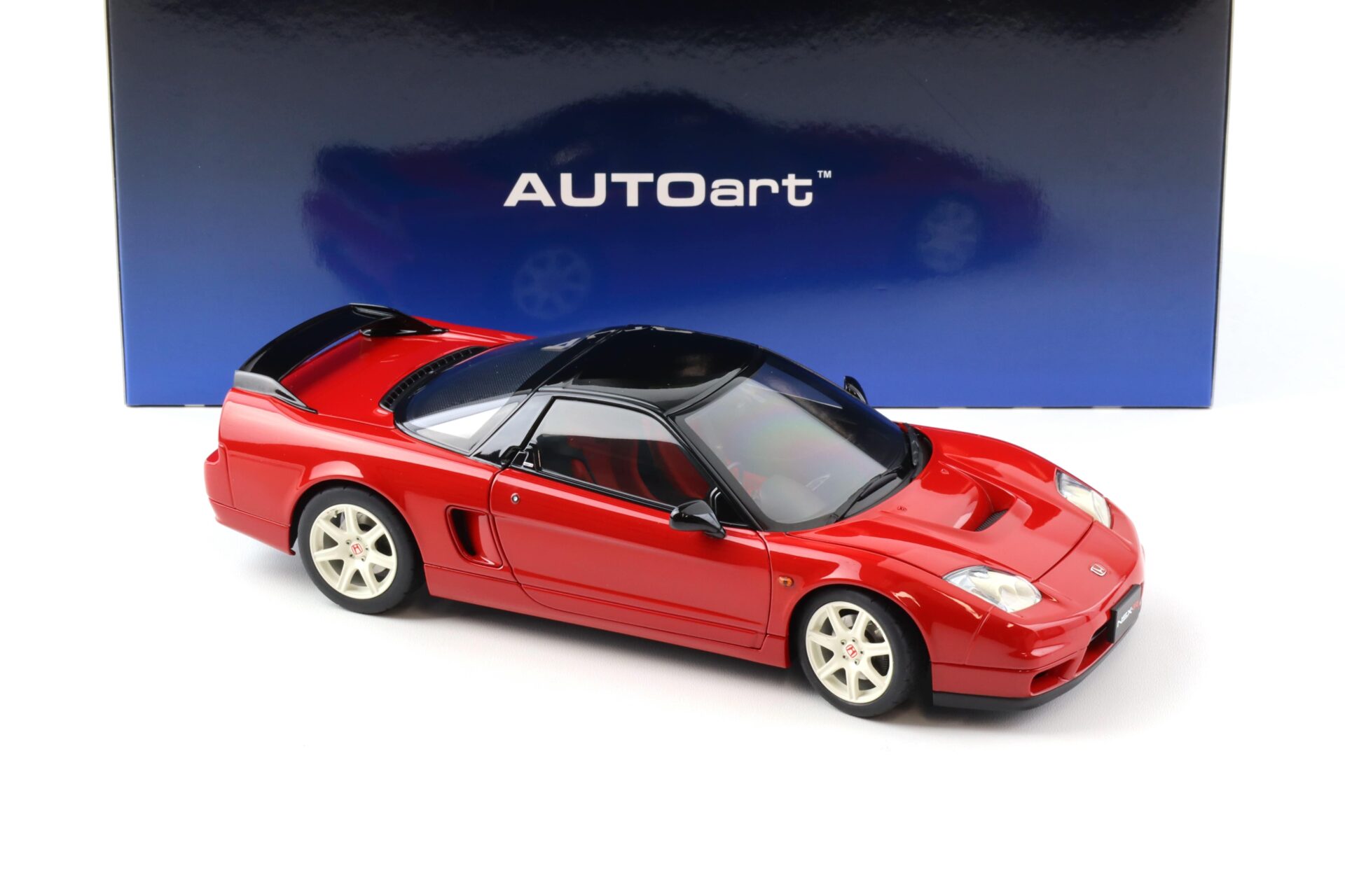 1:18 AUTOart Honda NSX-R (NA2) 2019 New Formula red/ black