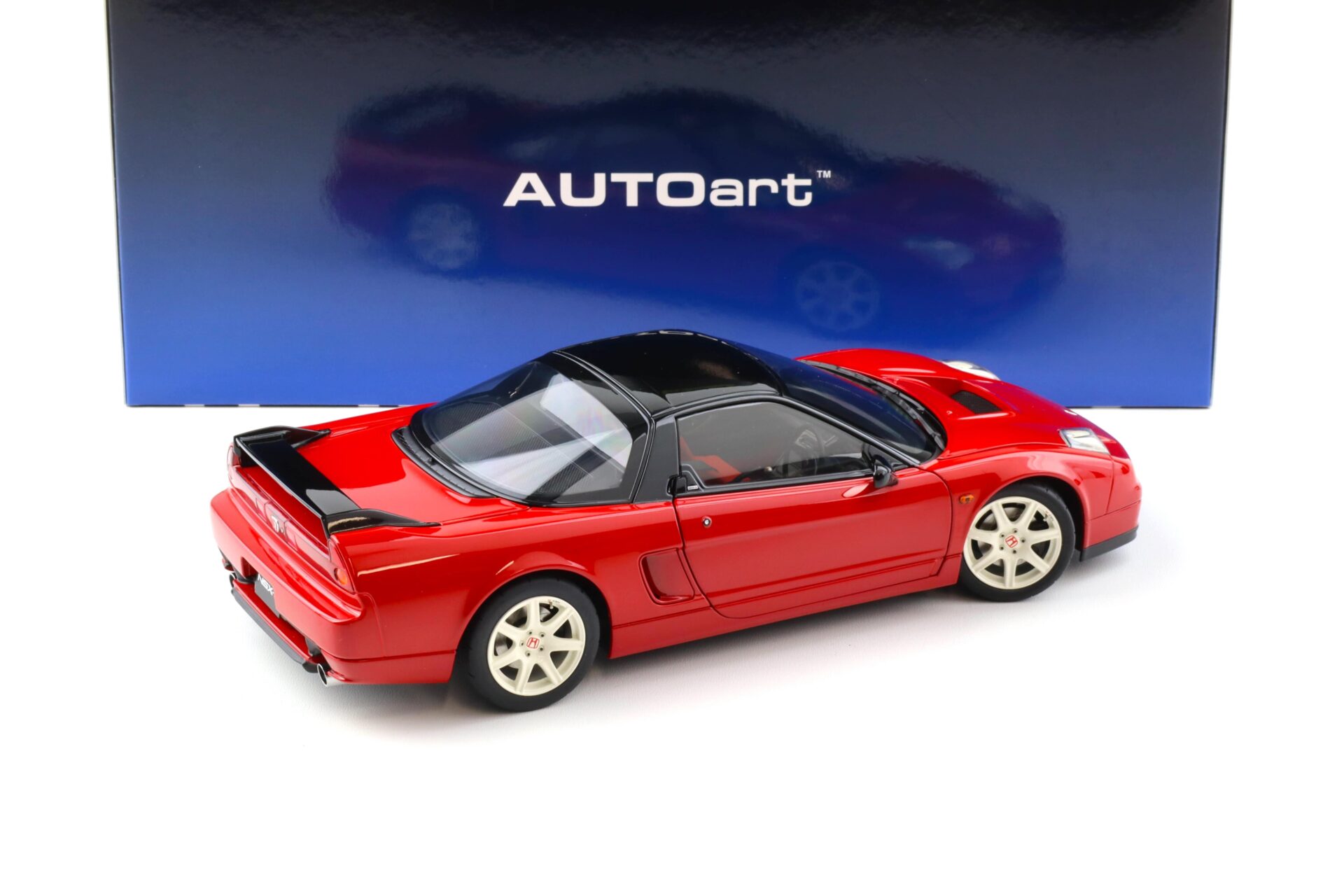 1:18 AUTOart Honda NSX-R (NA2) 2019 New Formula red/ black