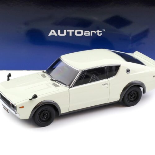 1:18 AUTOart Nissan Skyline 2000 GT-R (KPGC110) 1973 white