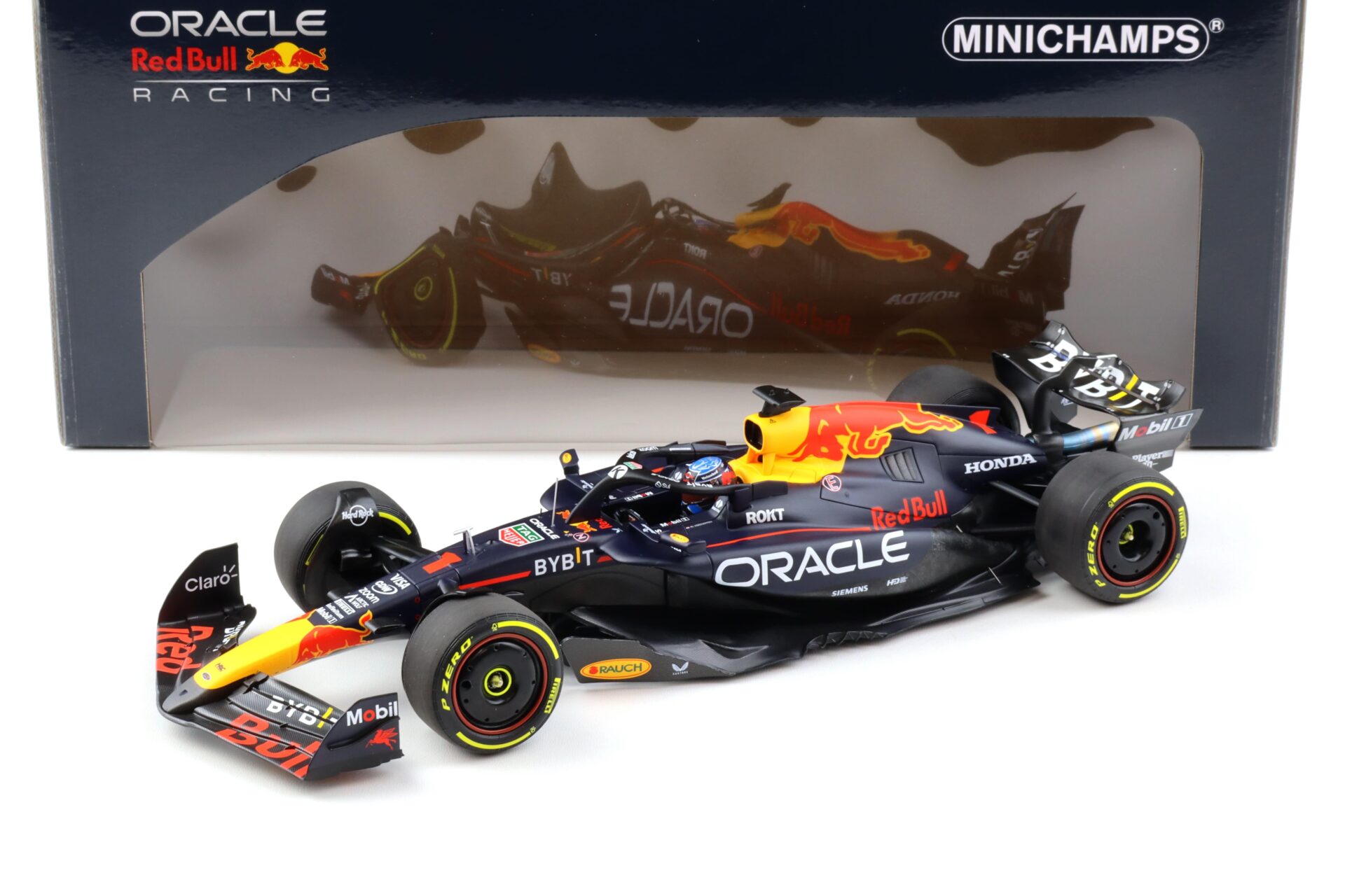 1:18 Minichamps F1 Oracle Red Bull Racing RB20 Max Verstappen Las Vegas 2024 World Champ