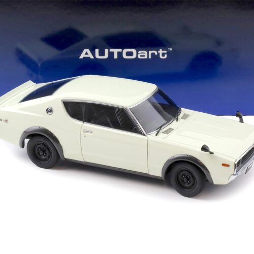 1:18 AUTOart Nissan Skyline 2000 GT-R (KPGC110) 1973 white