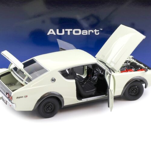 1:18 AUTOart Nissan Skyline 2000 GT-R (KPGC110) 1973 white