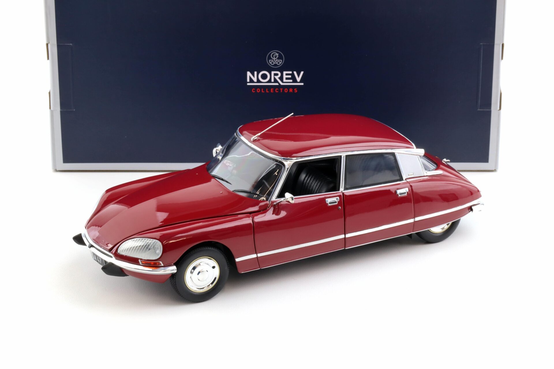 1:18 Norev Citroen DS 23 Pallas 1973 Rouge Massena red