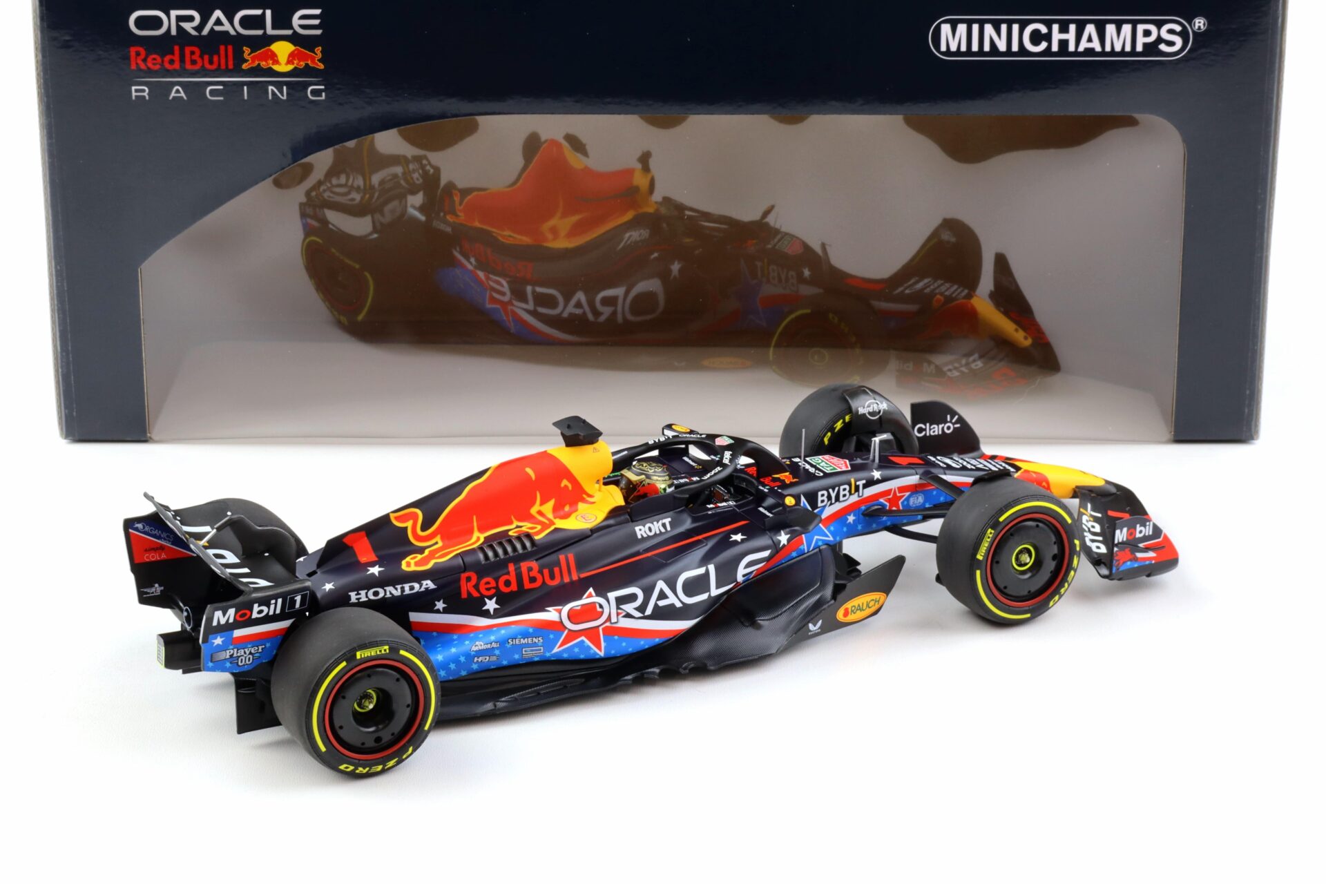 1:18 Minichamps F1 Oracle Red Bull Racing RB19 Verstappen Winner Austin GP 2023