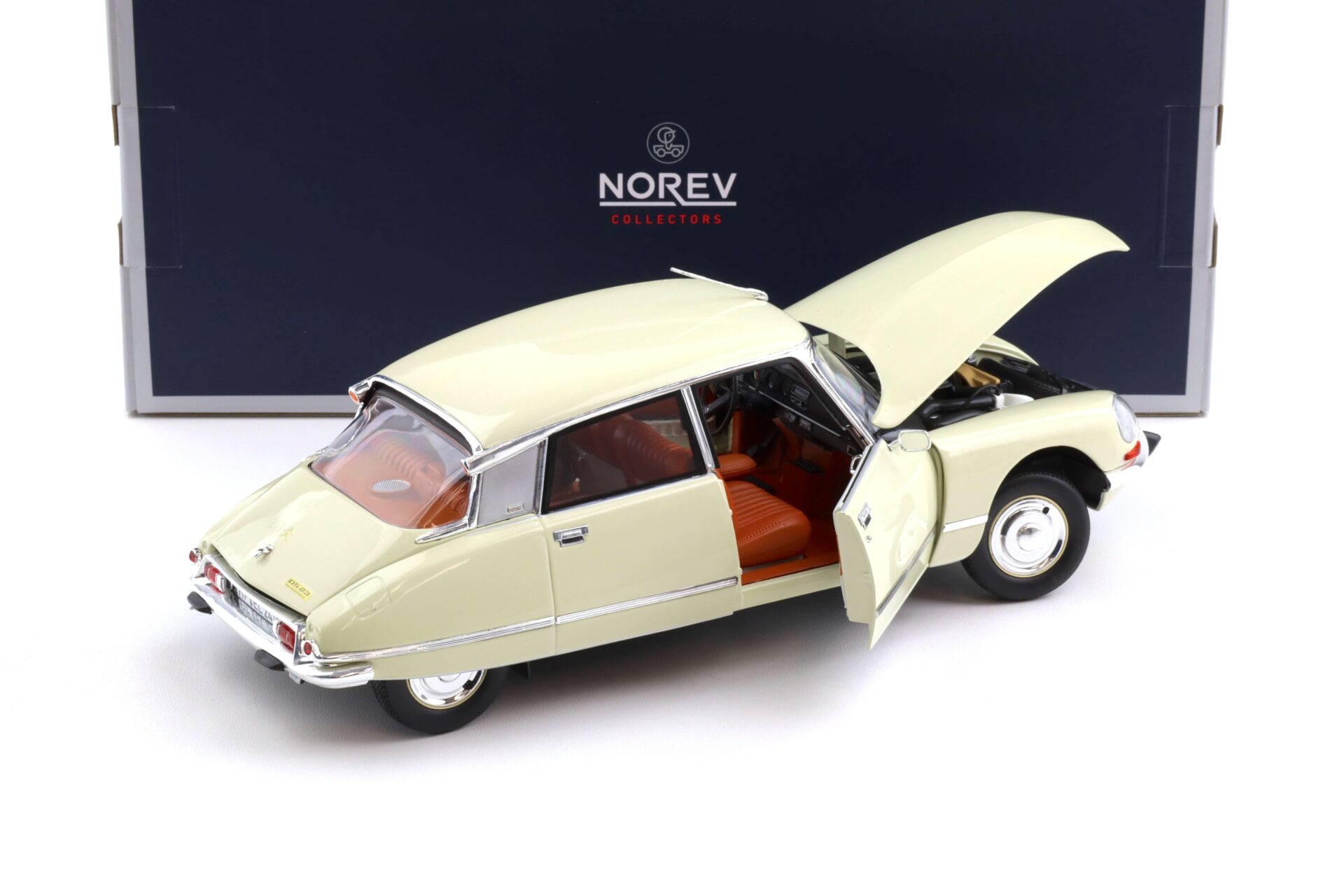 1:18 Norev Citroen DS23 Pallas 1973 Ivory 181582