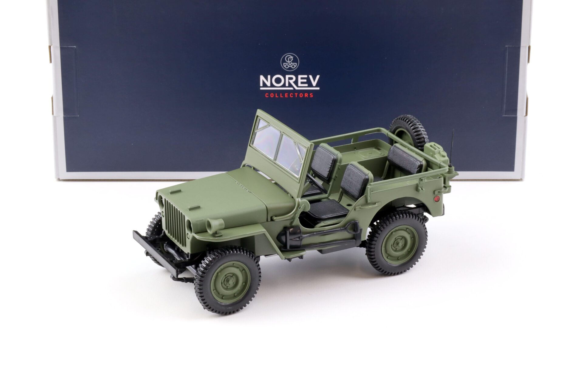 1:18 Norev Jeep Willys 1942 matt green 189013