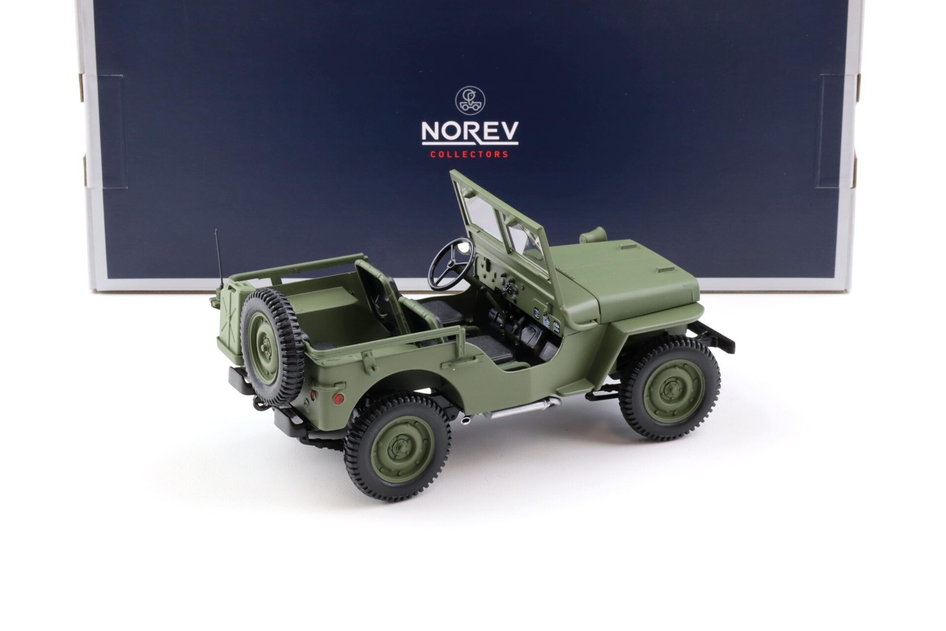 1:18 Norev Jeep Willys 1942 matt green 189013