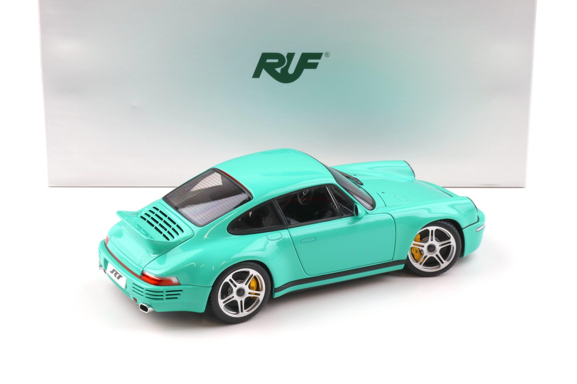 1:18 Almost Real Porsche 911 RUF SCR Coupe mint green 2018