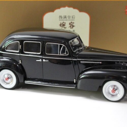 1:18 Signature Models The 1938 Packard Wan Jung black