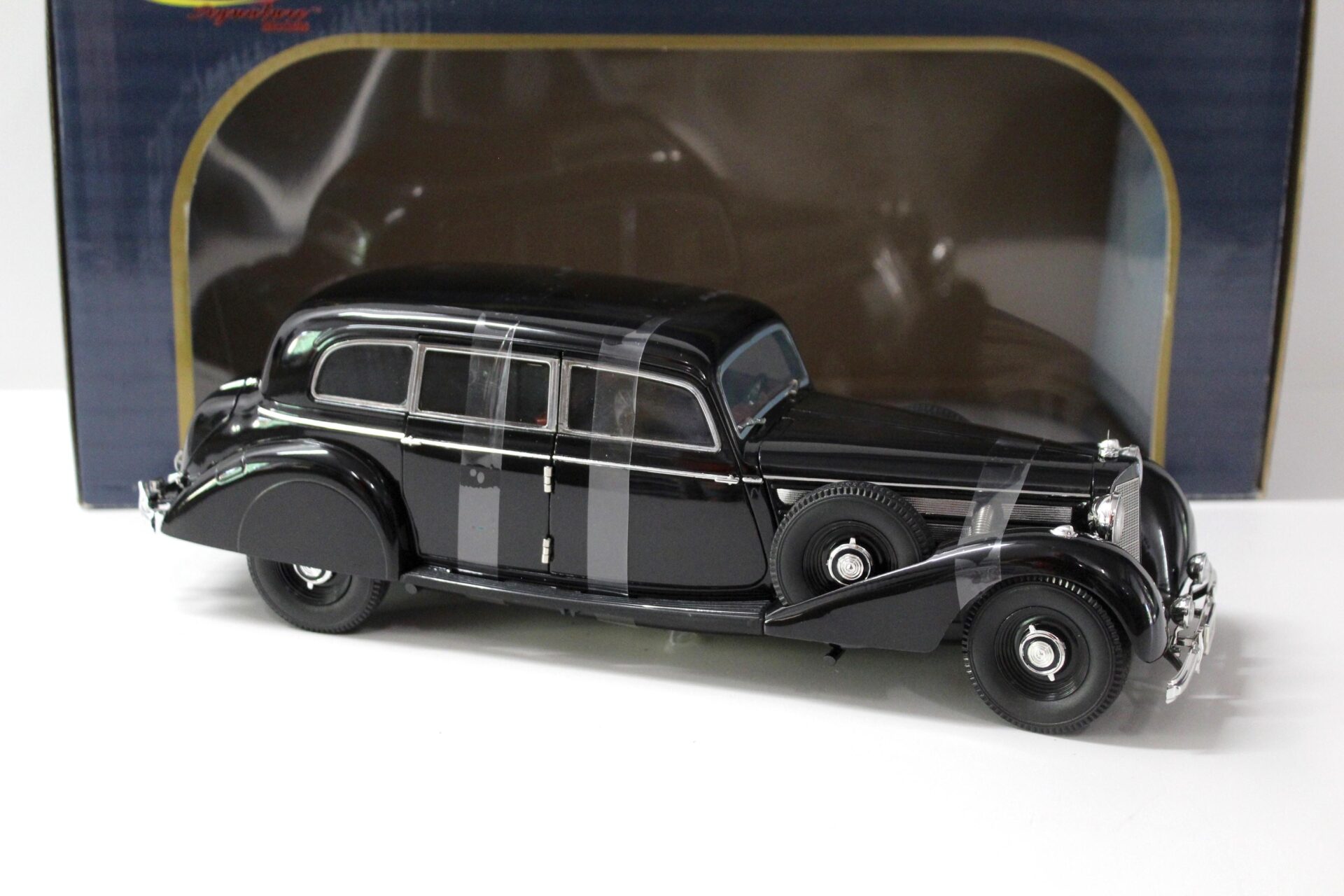 1:18 Signature Models 1938 Mercedes 770K black