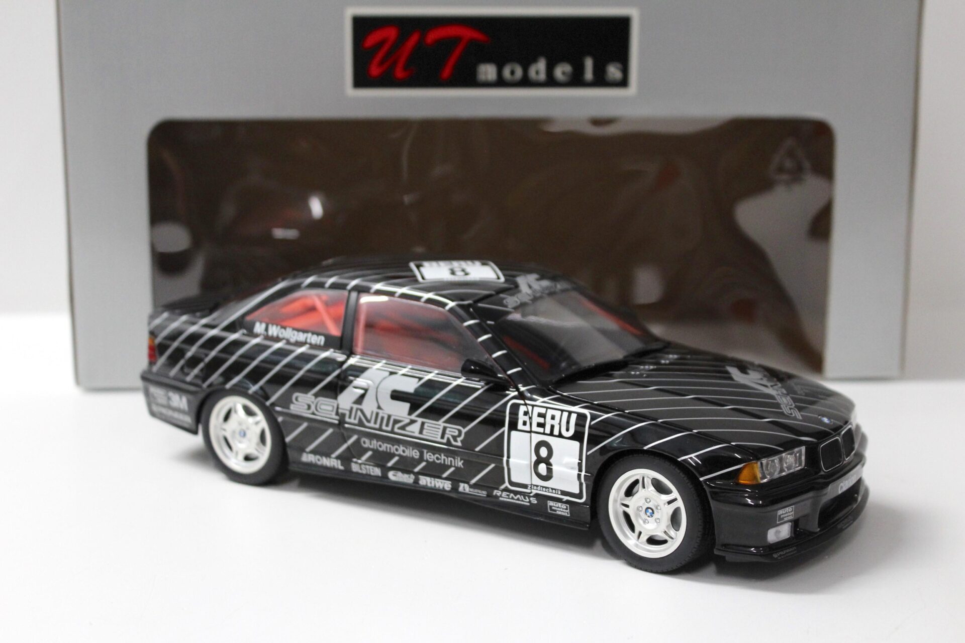 Miniature UT MODELS 1/18 BMW M3 AC Schnitzer - M. Wollgarten 1994, Réf 39440