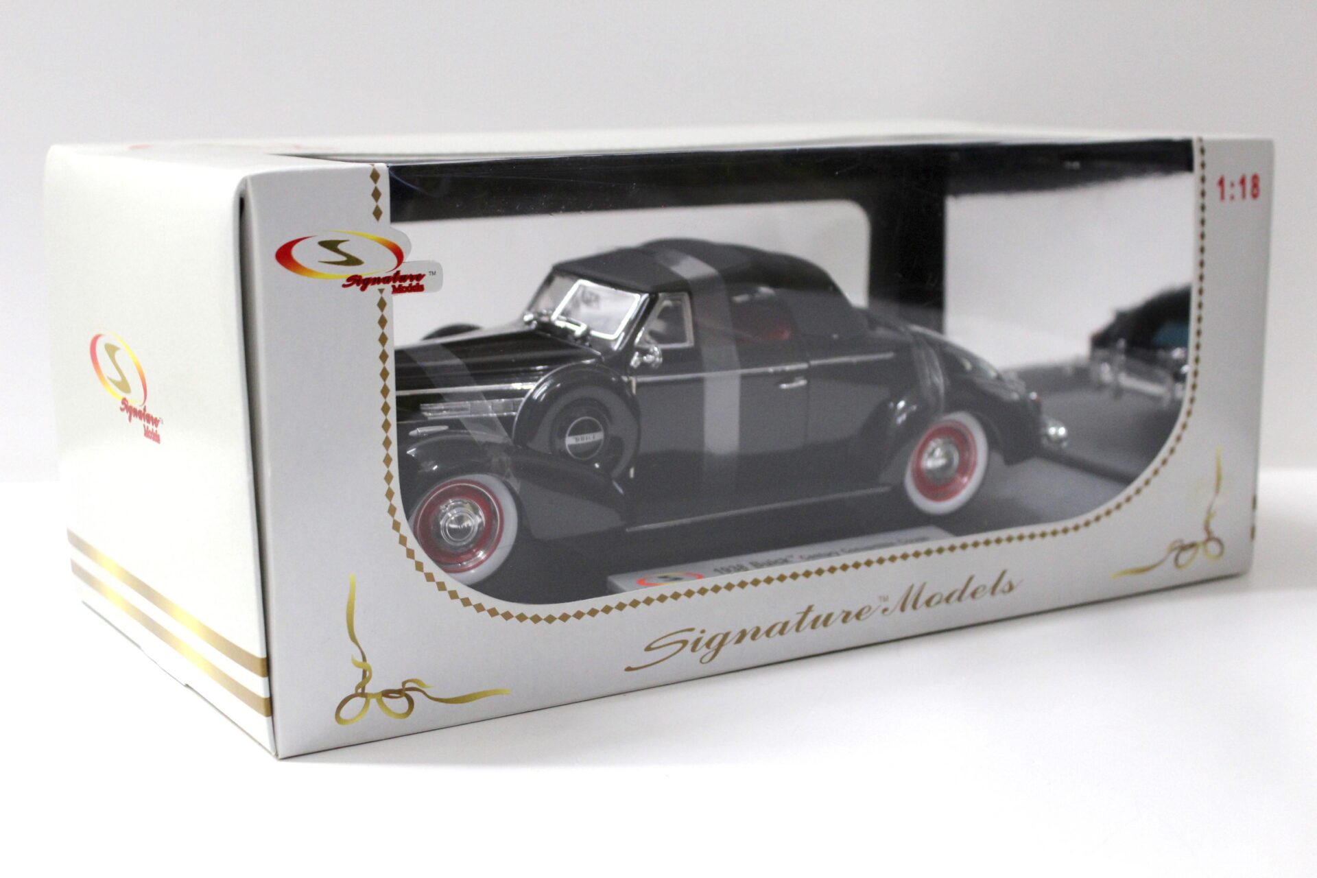 1:18 Signature Models 1938 Buick Century Convertible black