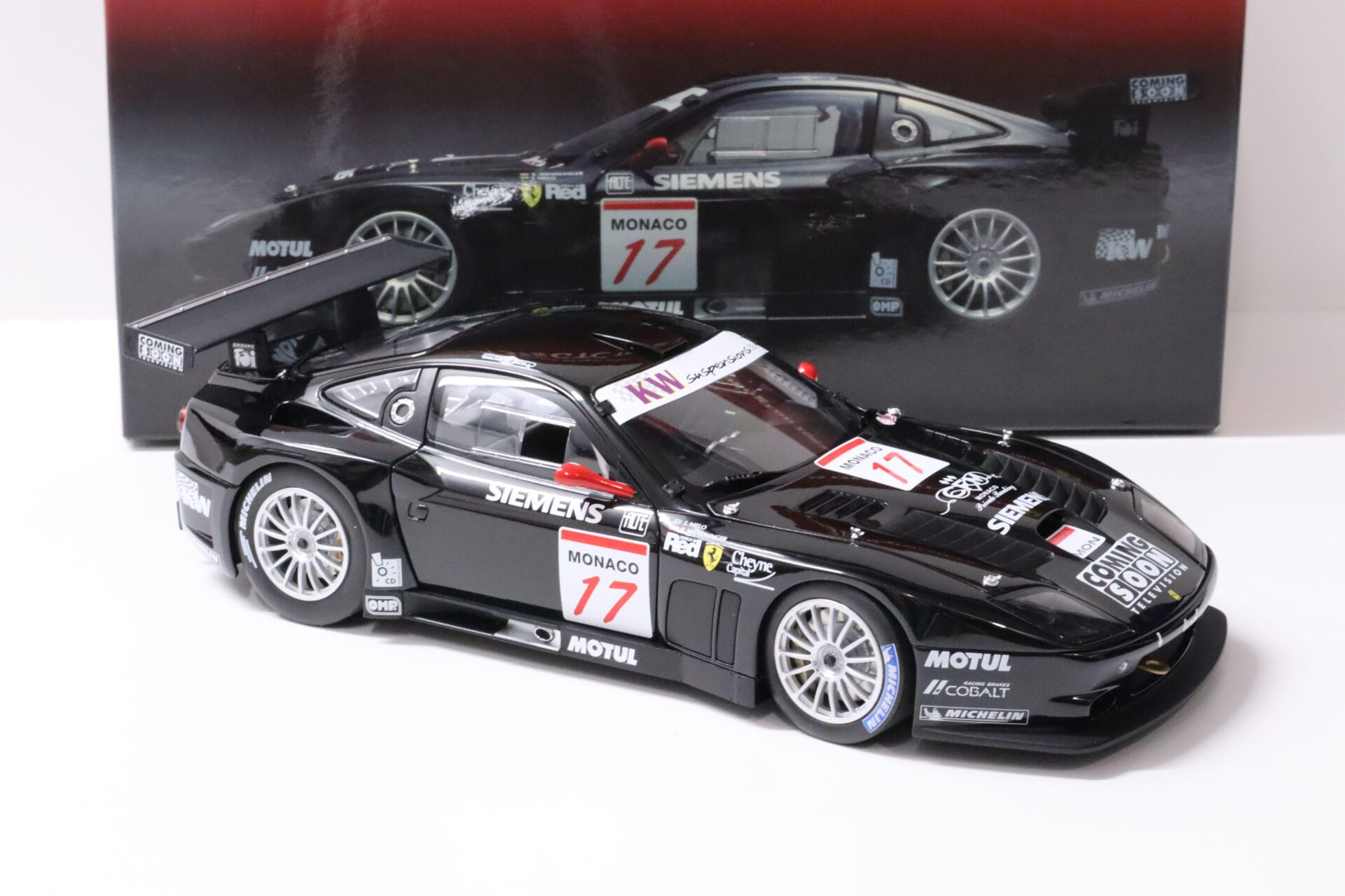 1:18 Kyosho Ferrari 575 GTC Team JMB Donington 2004 black #17 Wendlinger