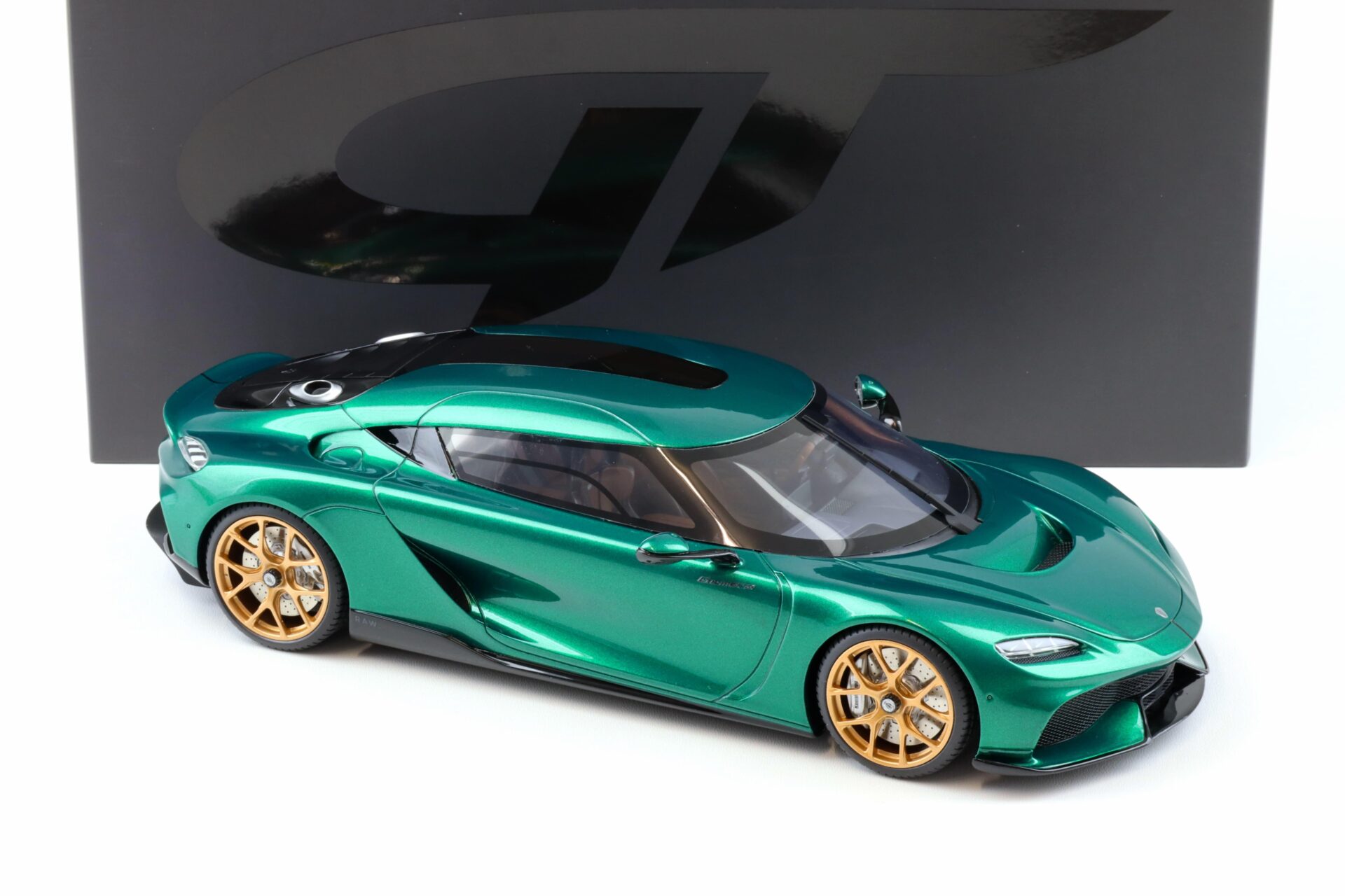 1:18 GT Spirit GT888 Koenigsegg Gemera Racing green metallic 2024