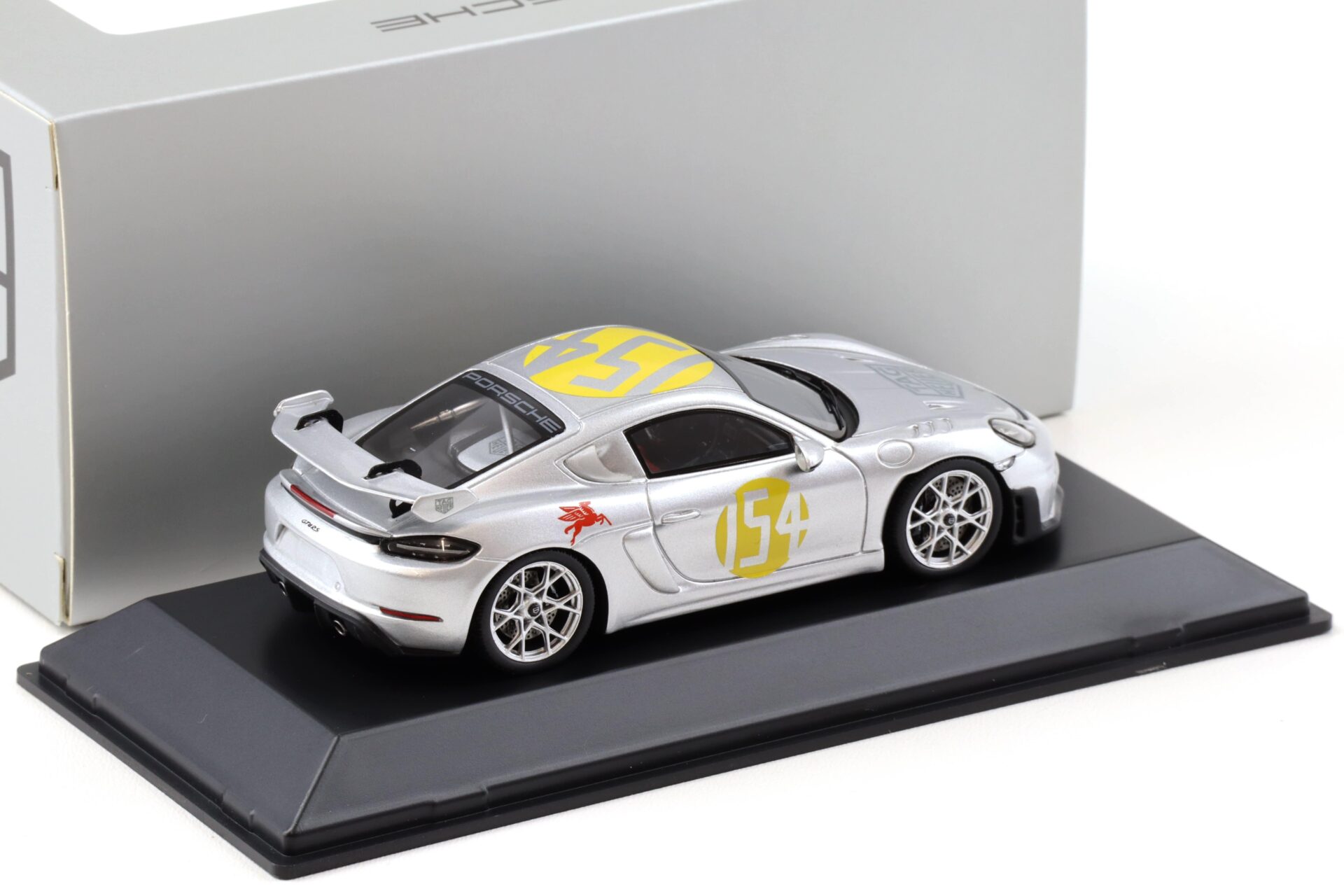 1:43 Spark Porsche 718 Cayman GT4 RS Panamericana Special #154 MAP Porsche Museum