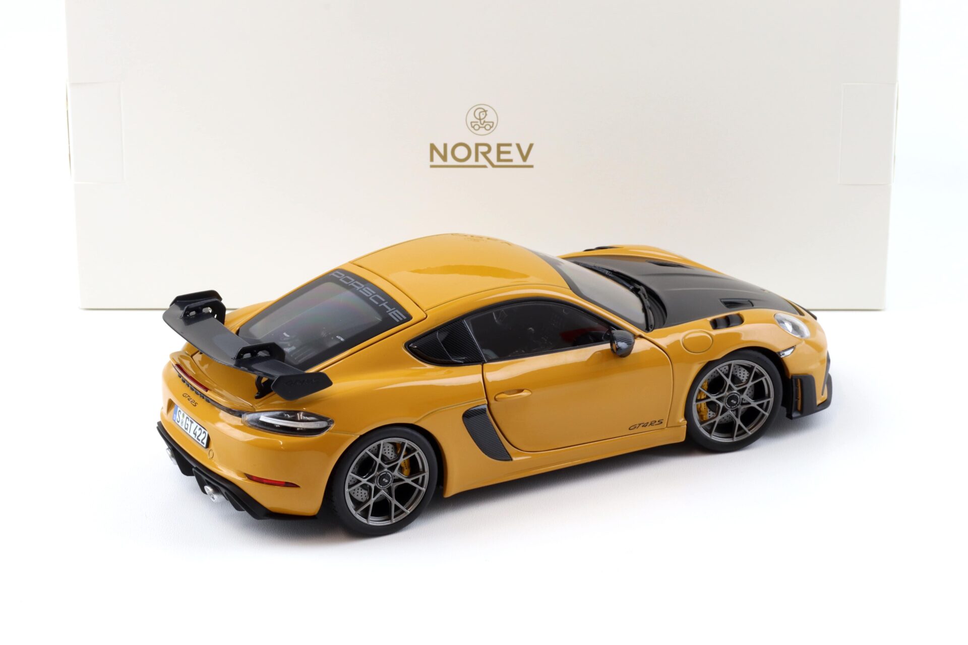 1:18 Norev Porsche Cayman GT4 RS Weissach Package 2023 Bahama yellow