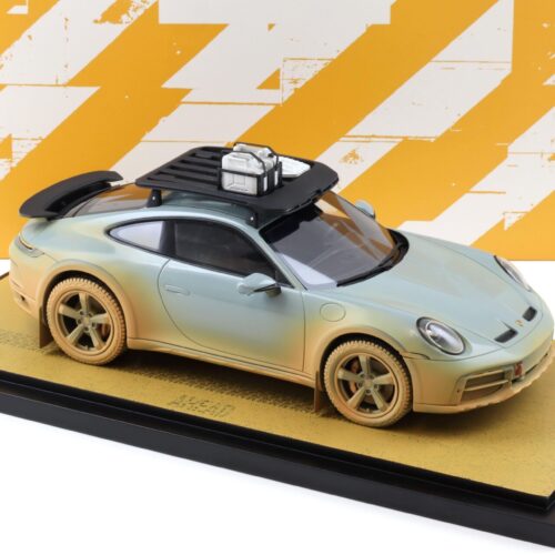 1:18 Spark Porsche 911 (992) Dakar AHEAD Shade green Dirty Version WAP DEALER